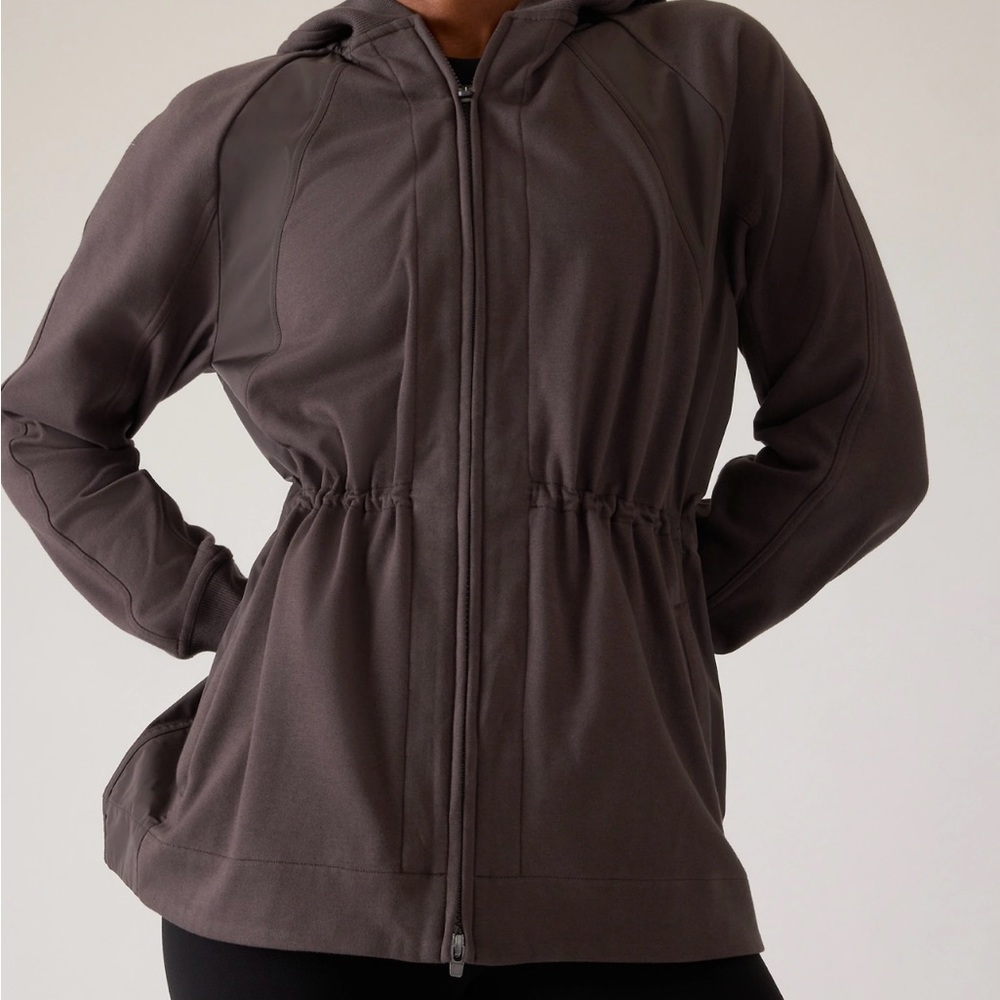 Athleta TRIUMPH HYBRID JACKET